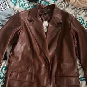 Brand new blazer ! With tags, never worn
